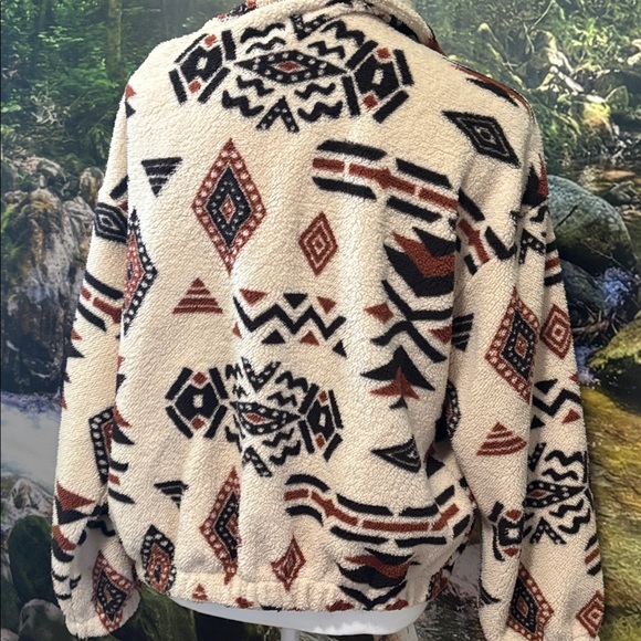 Aztec Pattern Fleece Jacket - Picture 4 of 5
